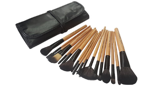 Dream Maker 18 Piece Makeup Brush Set (Bamboo)